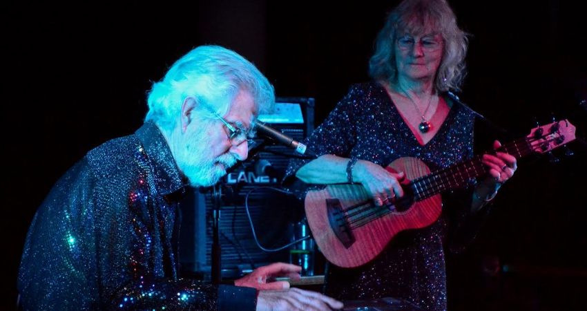 An evening with Bob Hall & Hilary Blythe at Cafe No9 