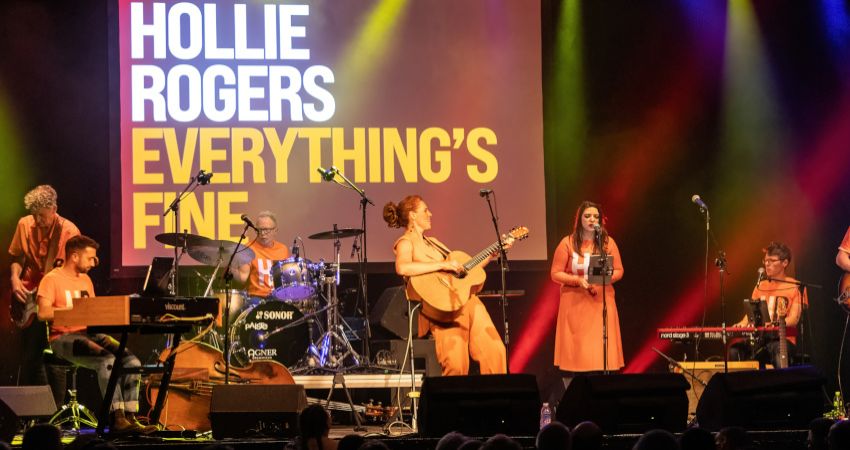 Hollie Rogers (Full Band Show)