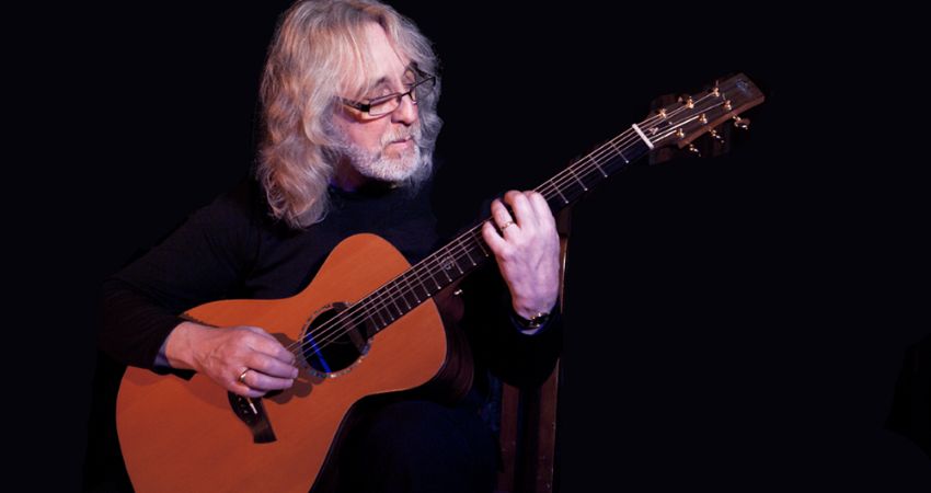 The Pump Present... GORDON GILTRAP 