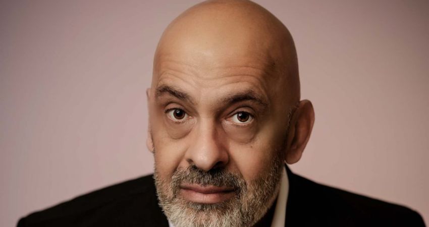 Mike Gunn headlines our night at Jesus Green Lido! 