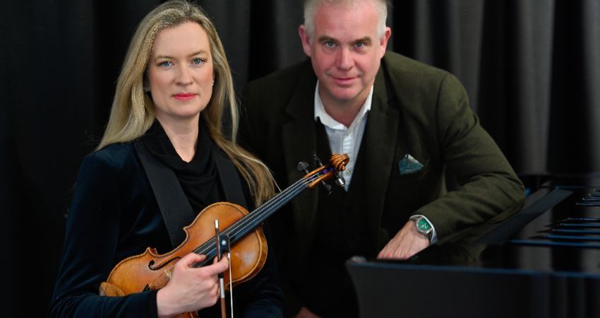 Lizzie Ball(violin) & James Pearson(piano) 