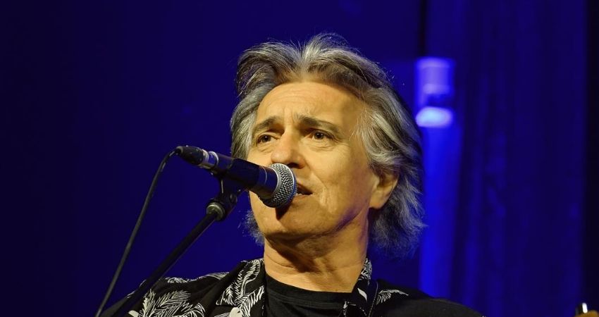 Peter Howarth at Avonway Community Centre, Fordingbridge 