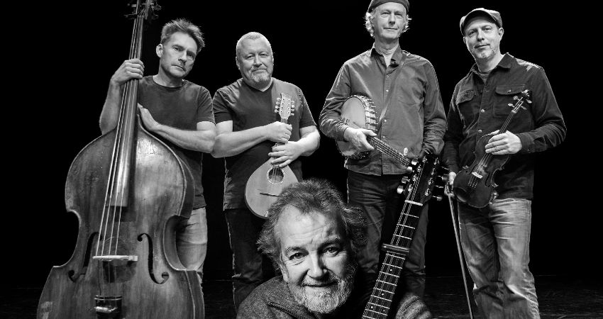Andy Irvine with Quilty 