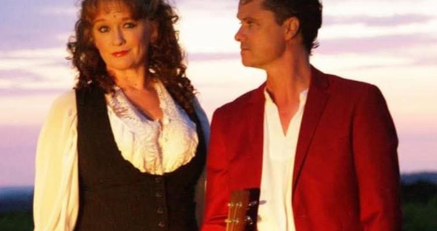 SoundBox Spring Thing presents: Kathryn Roberts & Sean Lakeman 
