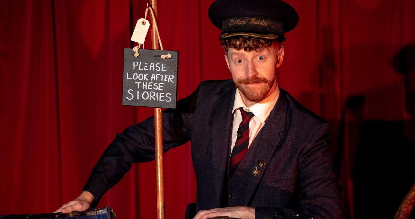LOST PROPERTY LIBRARY (1.30PM PERFORMANCE) / CHILDREN'S THEATRE 