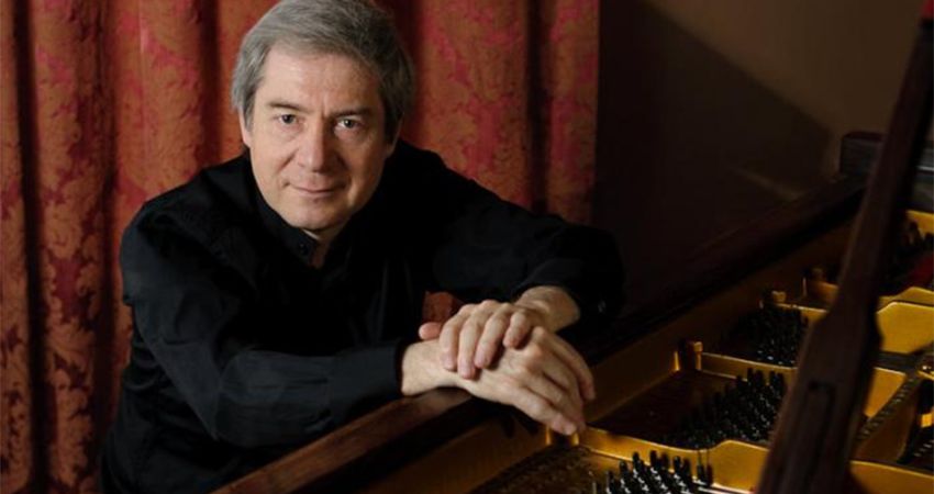 DMITRI ALEXEEV recital 