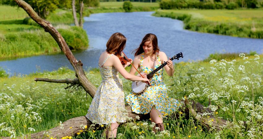 The Carrivick Sisters 