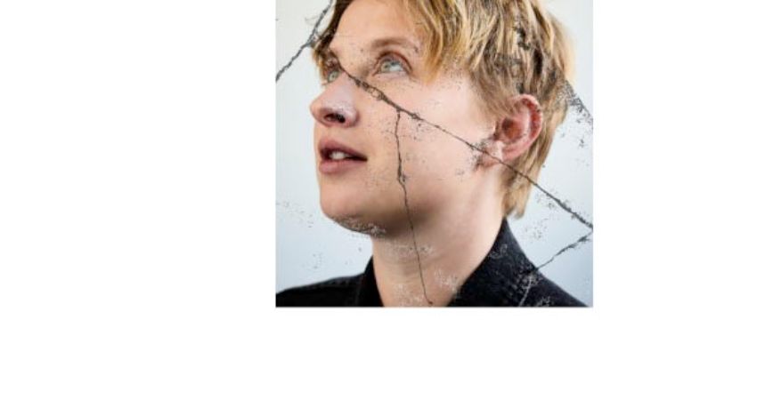 Hannah Maxwell presents TURN YOUR F***ING PHONES OFF 