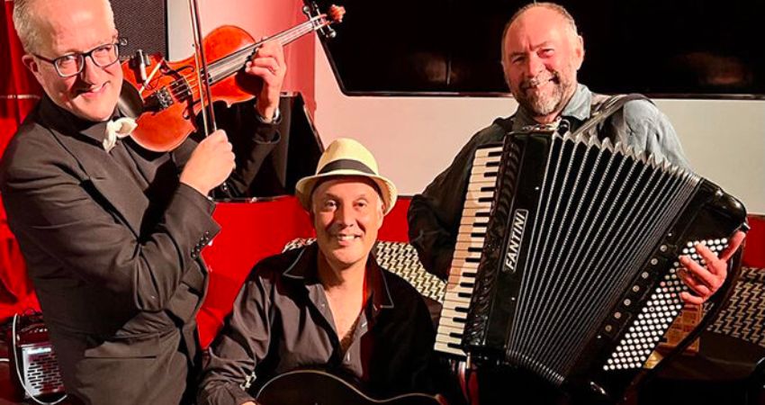 Marama Cafe Band 