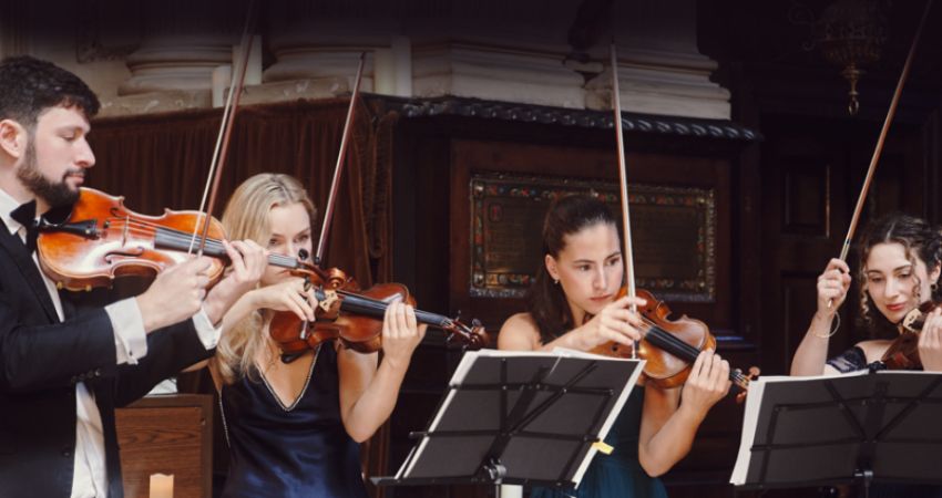 Vivaldi Four Seasons at Christmas 