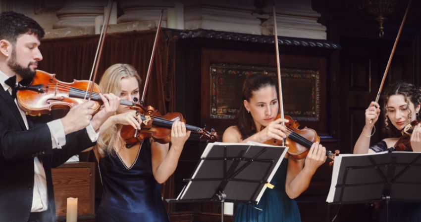 Vivaldi Four Seasons at Christmas 