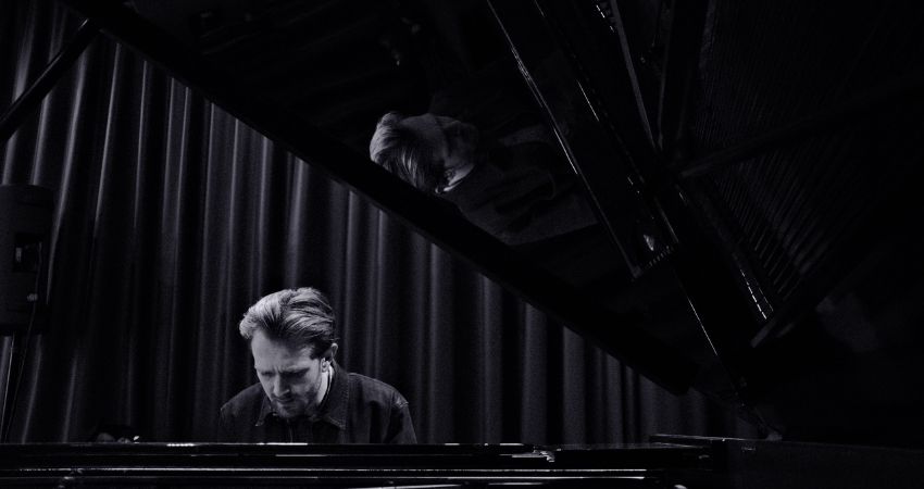 Sam Davies Trio 