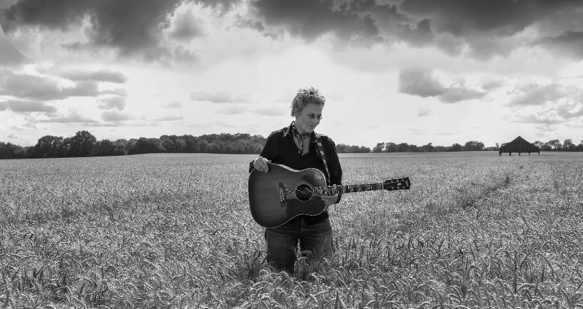 Mary Gauthier