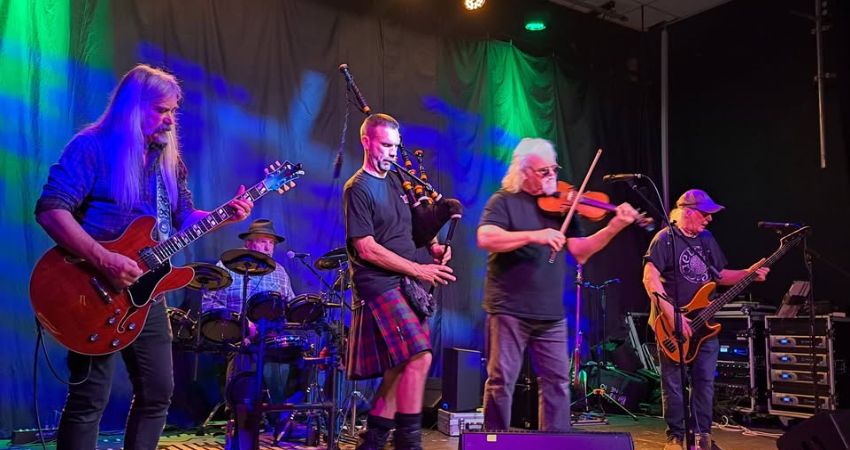 Gaelforce in concert at Wesley Centre, Maltby.