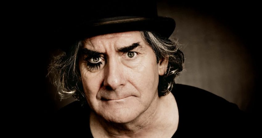 Comedy at the Fox - Andrew Pipe and more 