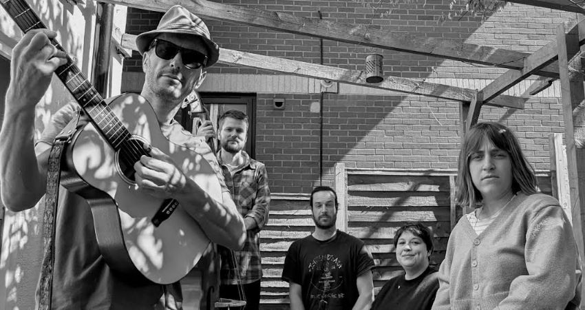 An evening with COWBIRD at Cafe No9 