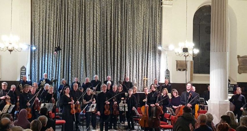Hertfordshire Chamber Orchestra directed by Paul Barritt