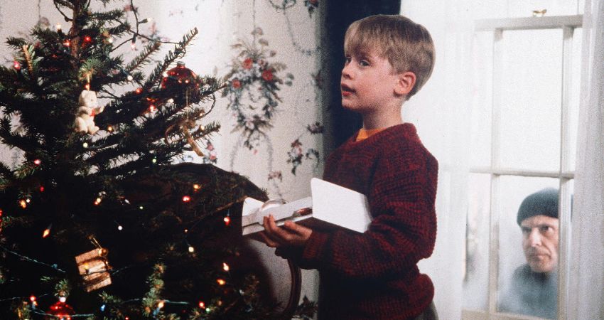 HOME ALONE 