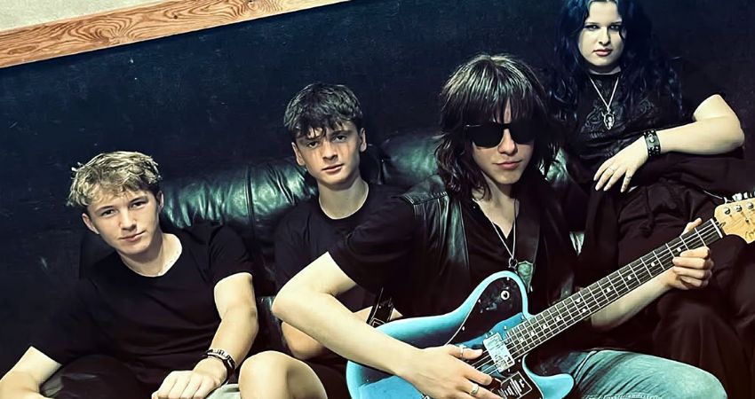 Gritted Teeth (ft. George Wilson) - Alternative, Punk & Rock n Roll Classics 