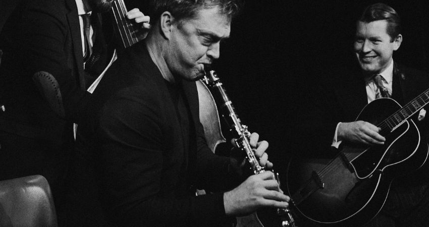 ADRIAN COX /HONEY BOULTON + CHRIS INGHAM TRIO 