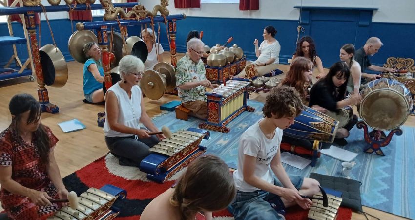 An Afternoon in Java: Dance and Gamelan Workshop and Performance 