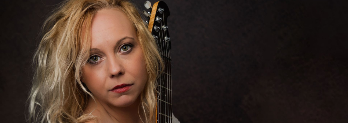 Chantel McGregor | Award-winning blues rocker on tour