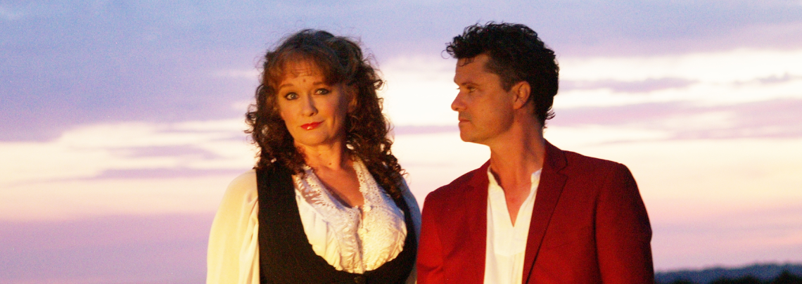 Kathryn Roberts & Sean Lakeman | Touring the UK